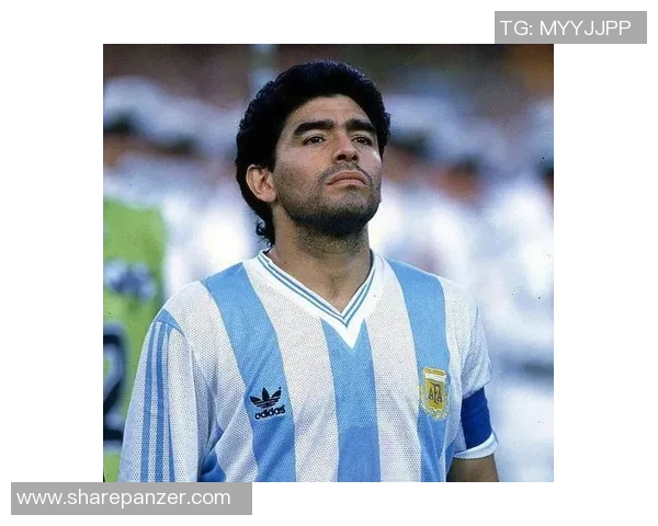 励志十大足球巨星:从逆境到巅峰的传奇之路 励志十大足球巨星:从逆境到巅峰的传奇之路