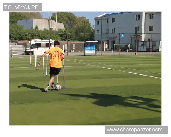 足球球星技术训练全面提升计划打造个人突破与团队协作能力 足球球星技术训练全面提升计划打造个人突破与团队协作能力